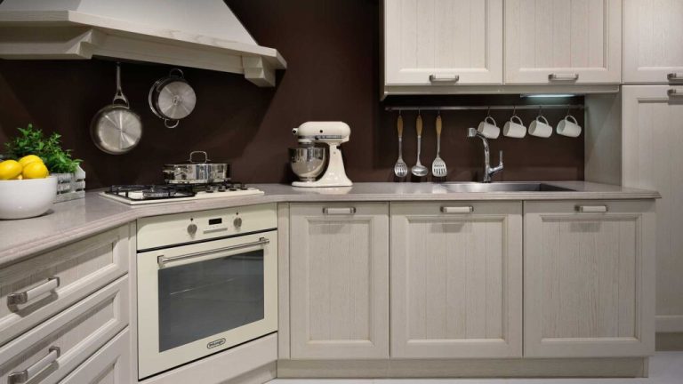 4230_Shitake_4230-KITCHEN-LR-1920X1080-1024x576